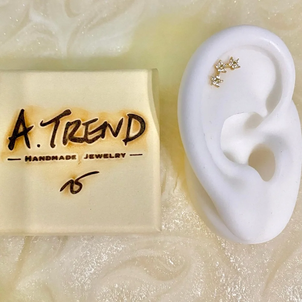 Gold S925 Starburst cartilage Earring